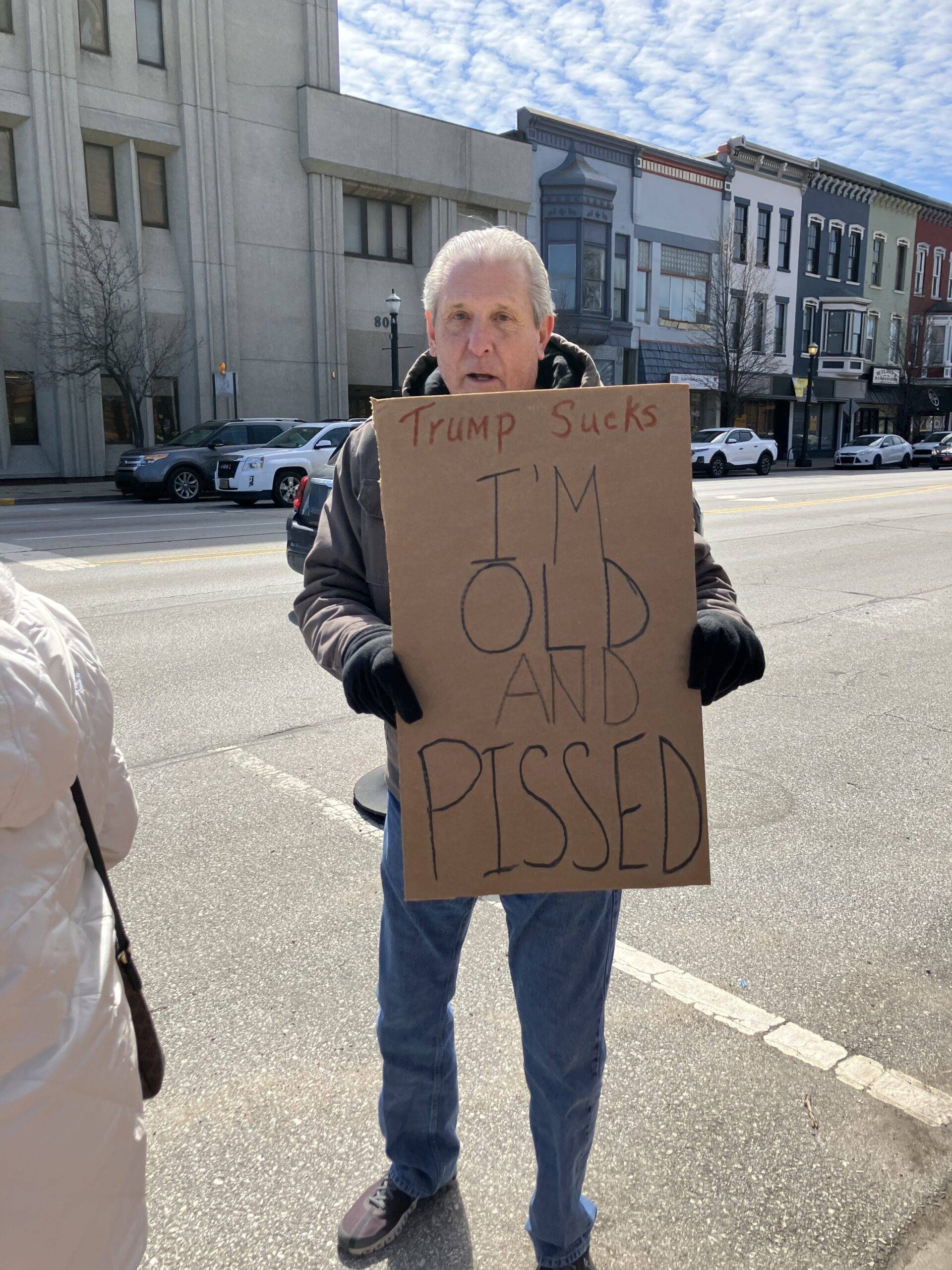 trump sucks i m old and pissed